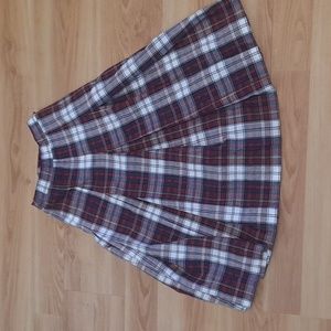 Long Vintage 24'' pleated plaid skirt zipper with button